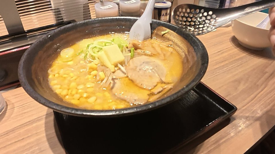 新千歳空港 バターコーン味噌ラーメン