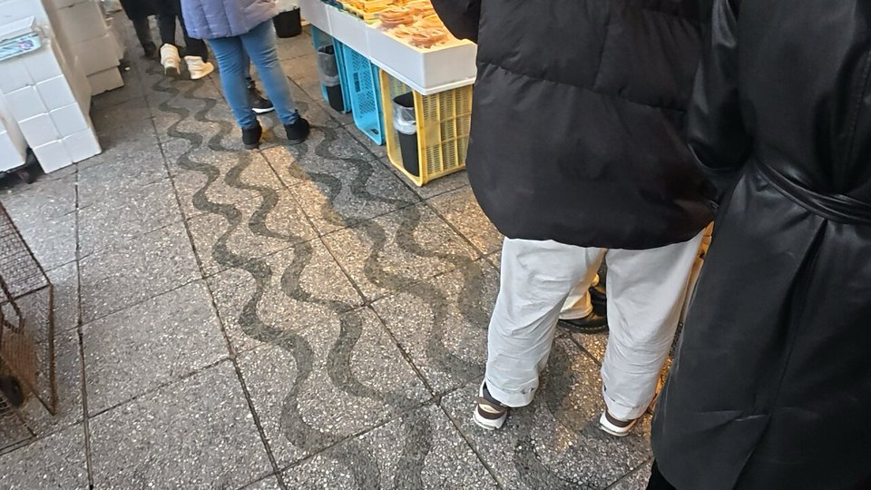 二条市場の店先