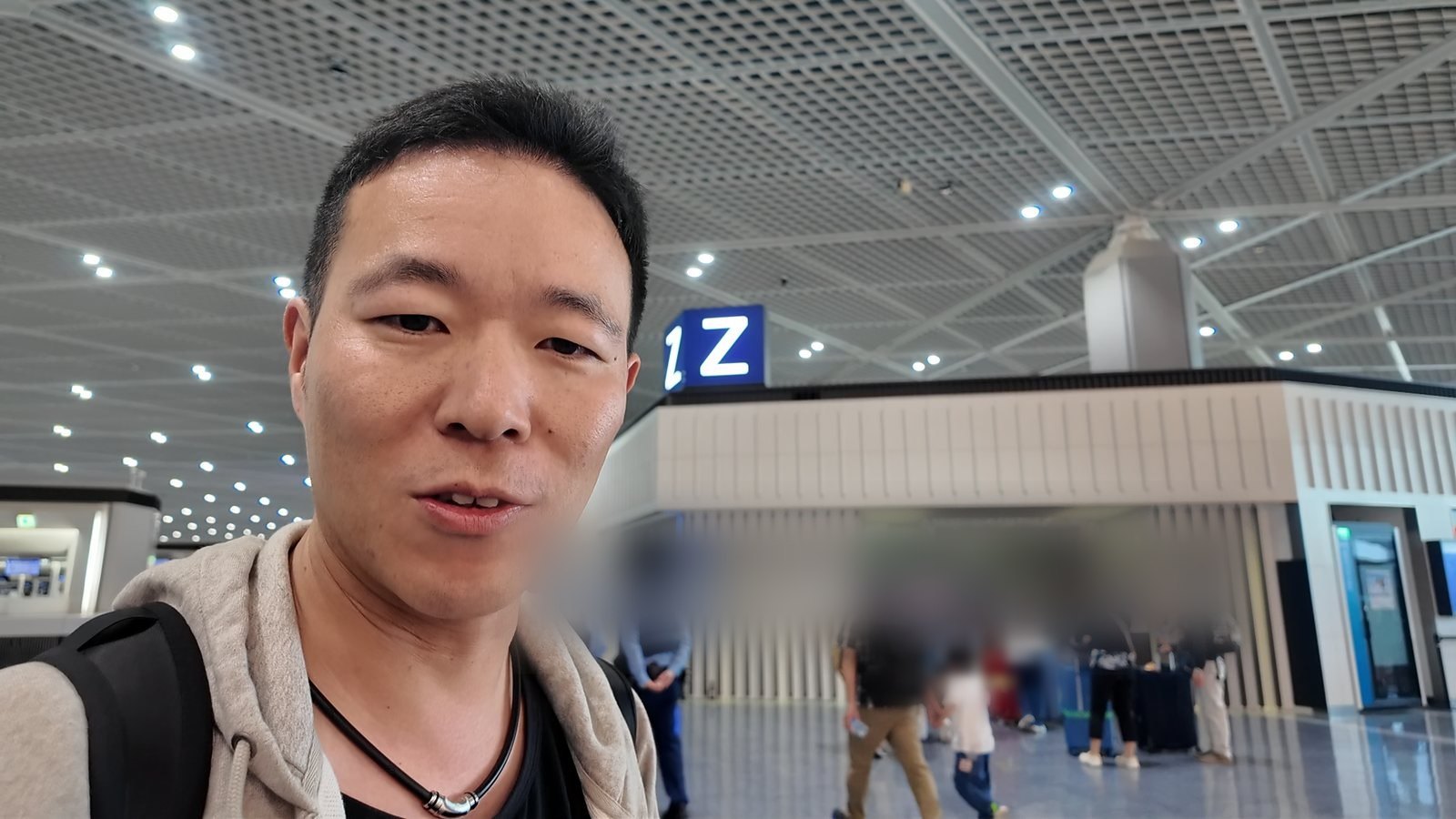 成田空港第1ターミナルのZカウンター。「Z」のサインが目印です